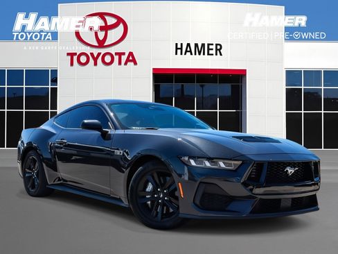 Used 2024 Ford Mustang GT RWD image 1