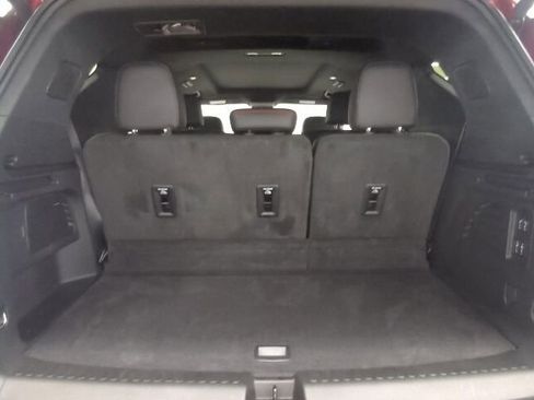 Used 2025 Chevrolet Traverse RS AWD/4WD image 29