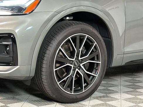 Used 2023 Audi SQ5 Premium Plus w/ Premium Plus Package AWD/4WD image 4