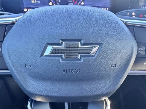 Used 2026 Chevrolet Traverse Z71 w/ Driver Confidence Package image 17