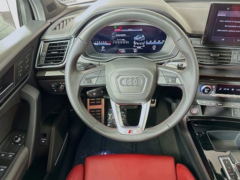 Used 2023 Audi SQ5 Premium Plus w/ Premium Plus Package image 5