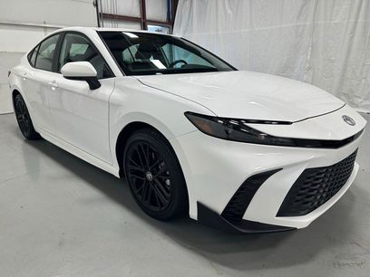 Used 2025 Toyota Camry SE