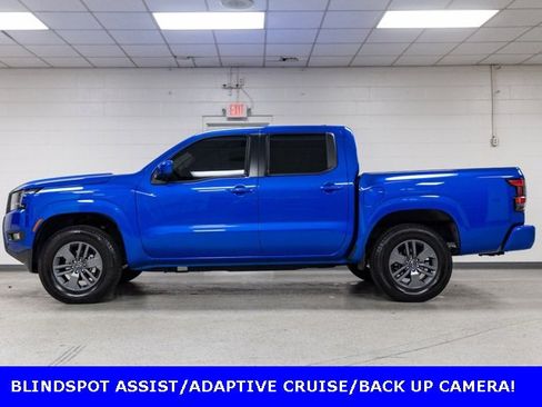 Used 2025 Nissan Frontier SV w/ SV Convenience Package image 3