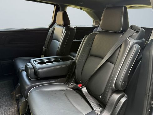 Used 2023 Honda Odyssey Elite image 13