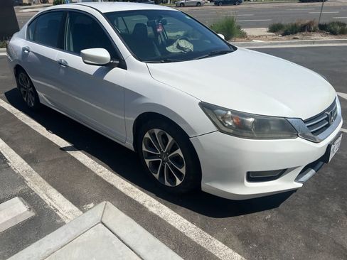 Used 2015 Honda Accord Sport image 3