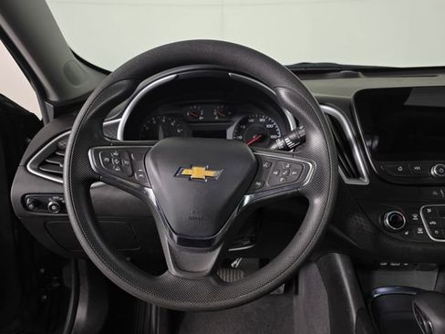 Used 2023 Chevrolet Malibu LT FWD image 10