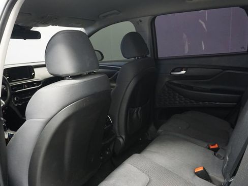 Used 2019 Hyundai Santa Fe SE image 25