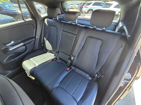 Used 2023 Mercedes-Benz GLA 250 4MATIC image 17