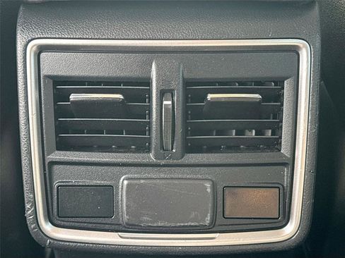 Used 2022 Subaru Forester Premium image 27