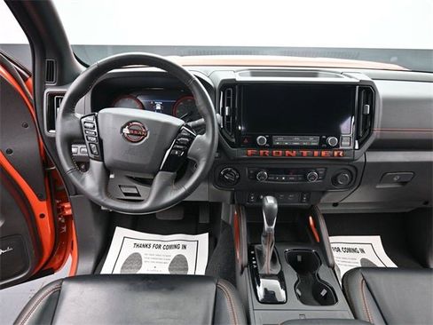 Used 2025 Nissan Frontier PRO-4X w/ Pro Premium Package image 20