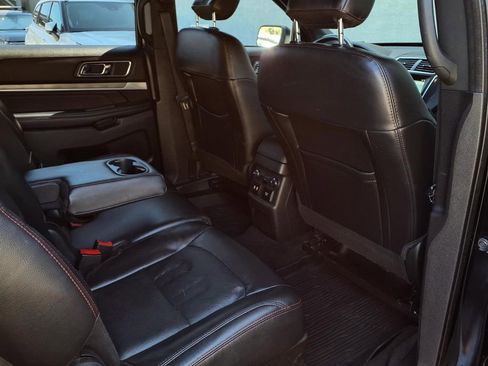 Used 2018 Ford Explorer Sport w/ Equipment Group 401A AWD/4WD image 22