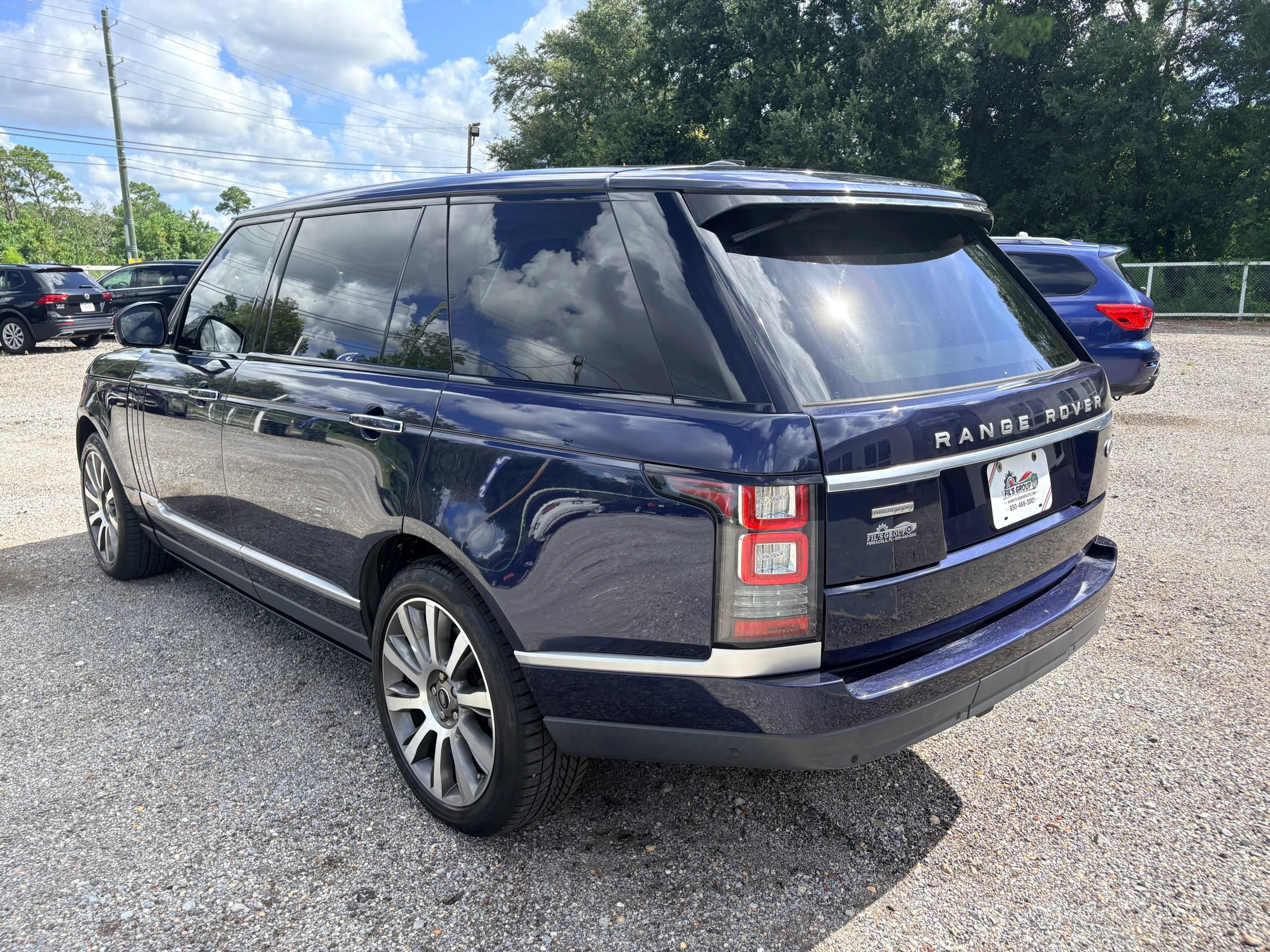 Used 2015 Land Rover Range Rover Long Wheelbase Autobiography AWD/4WD image 3