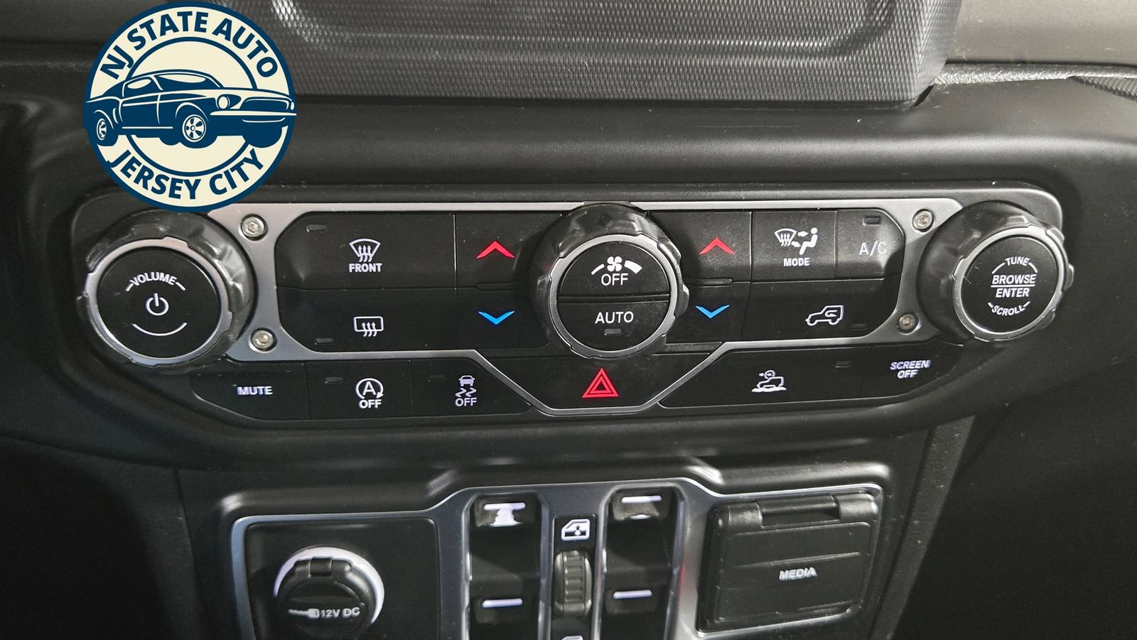 Used 2021 Jeep Wrangler Unlimited Sport AWD/4WD image 15