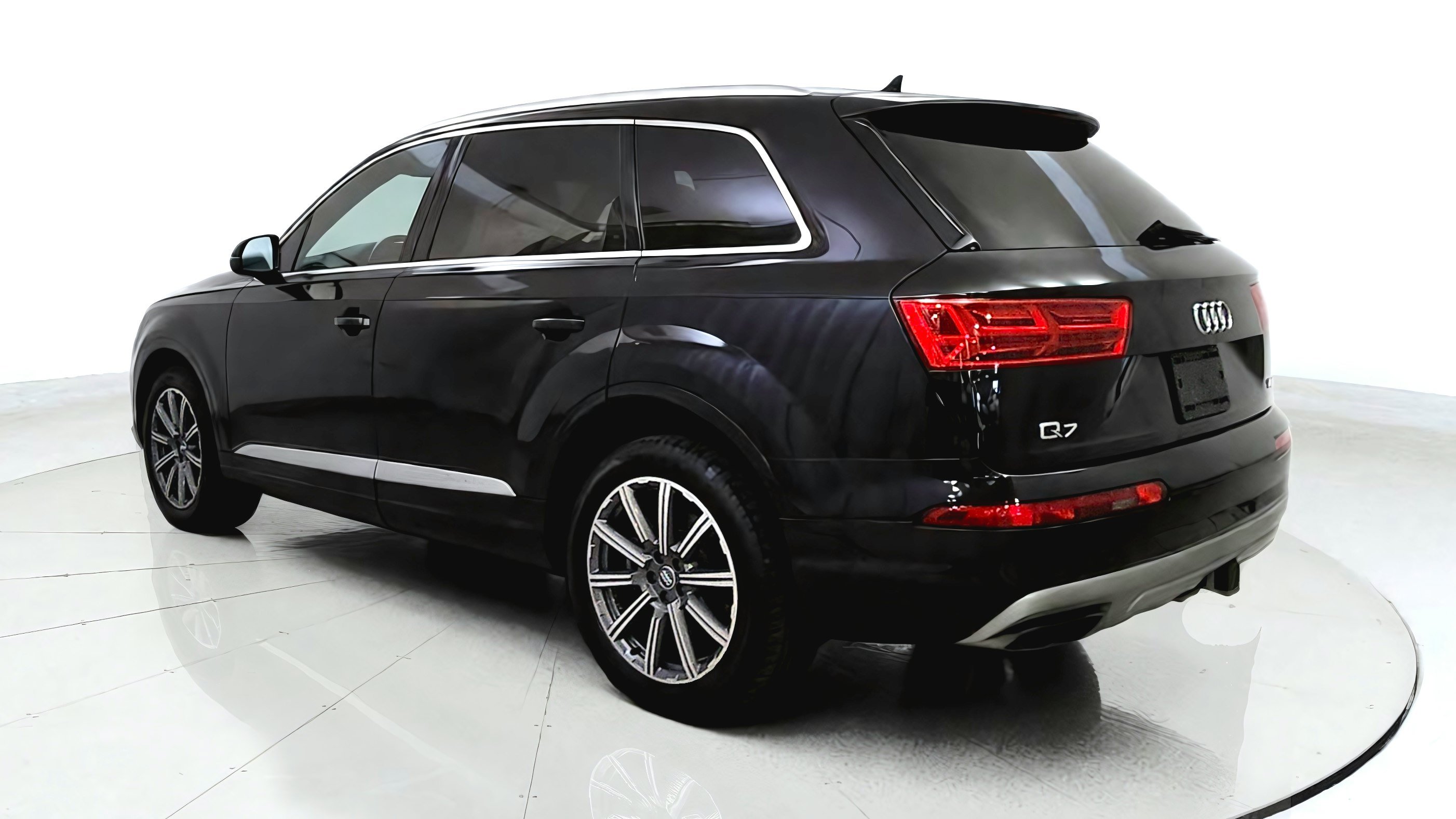 Used 2018 Audi Q7 3.0T Premium Plus AWD/4WD image 5