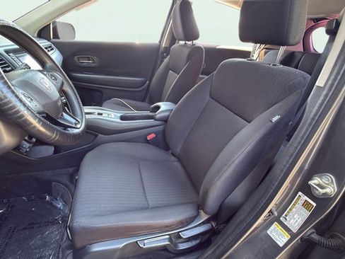 Used 2016 Honda HR-V LX image 13