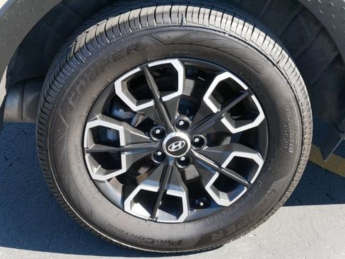Used 2023 Hyundai Santa Cruz SEL Premium AWD/4WD image 5
