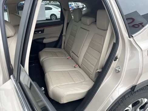 Used 2017 Honda CR-V Touring image 12