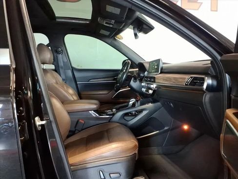 Used 2020 Kia Telluride SX w/ SX Prestige Package image 13