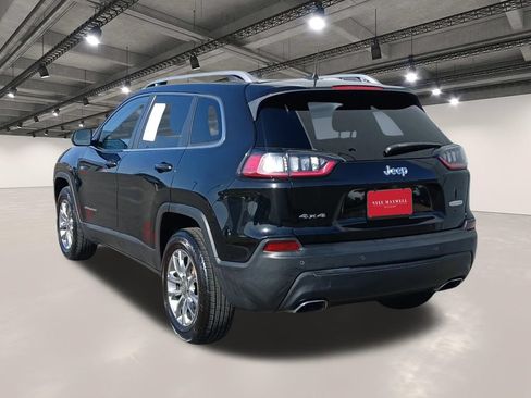 Used 2019 Jeep Cherokee Latitude Plus w/ Comfort/Convenience Group AWD/4WD image 14