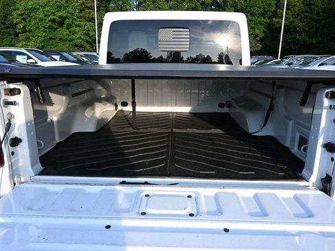 Used 2022 Jeep Gladiator Mojave w/ Cold Weather Group AWD/4WD image 29