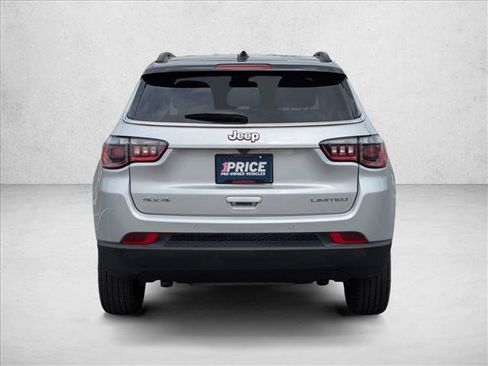 Used 2025 Jeep Compass Limited AWD/4WD image 7
