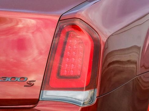 Used 2023 Chrysler 300 S image 10