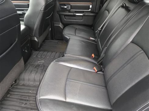 Used 2019 RAM 1500 Laramie image 14