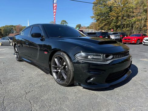 Used 2021 Dodge Charger Scat Pack image 4