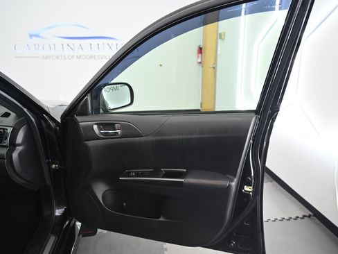 Used 2011 Subaru Impreza WRX STI image 19