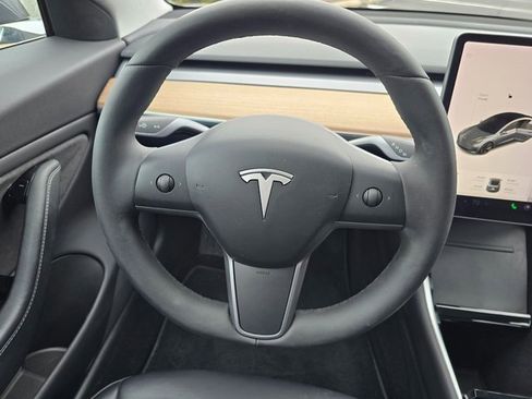 Used 2019 Tesla Model 3 Long Range image 22