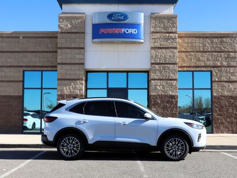 New 2026 Ford Escape SE image 5