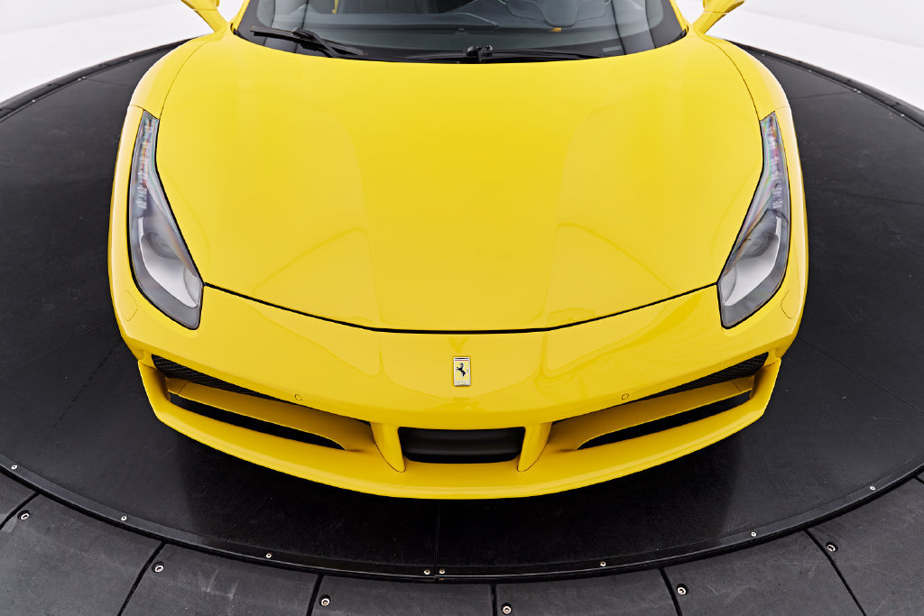 Used 2017 Ferrari 488 GTB RWD image 19