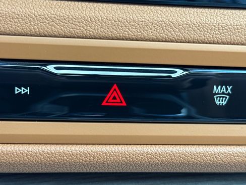 Used 2025 BMW 430i Coupe w/ Convenience Package image 38