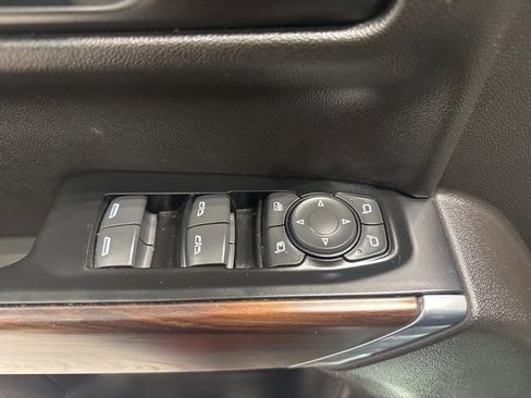Used 2020 GMC Sierra 1500 SLT w/ SLT Premium Plus Package image 23