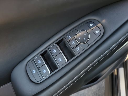 Certified 2026 INFINITI QX60 Luxe w/ Cargo Package image 17