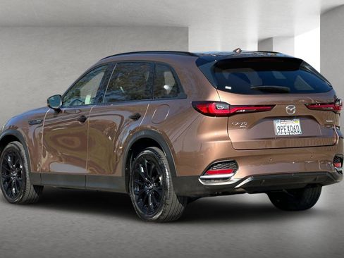 Certified 2025 MAZDA CX-70 3.3 Turbo w/ Premium Package image 6