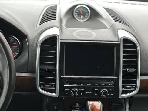 Used 2012 Porsche Cayenne AWD/4WD image 11