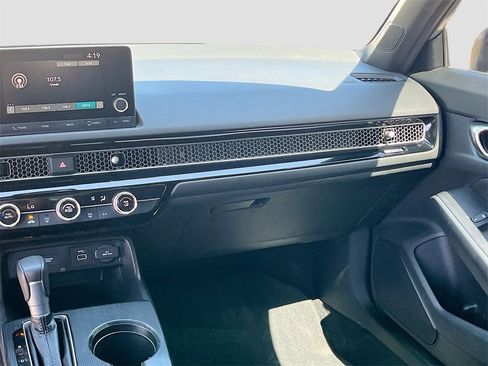 Used 2024 Honda Civic Sport image 21