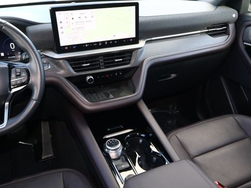 Used 2025 Ford Explorer Platinum w/ LUX Leather Package AWD/4WD image 13