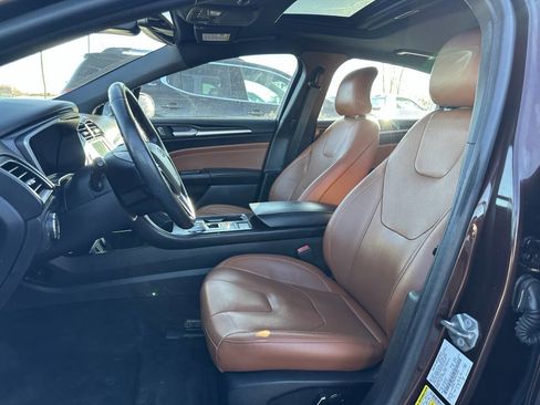 Used 2019 Ford Fusion Titanium image 13