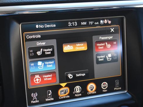 Used 2015 Jeep Grand Cherokee Limited w/ Luxury Group II AWD/4WD image 33