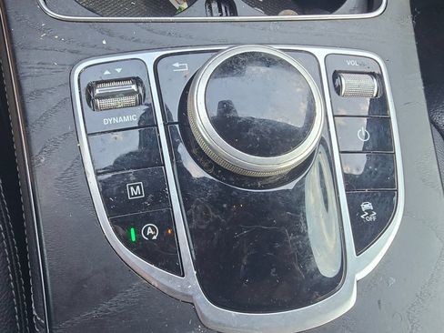 Used 2019 Mercedes-Benz GLC 300 4MATIC image 33