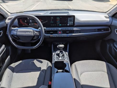 Used 2025 Kia K4 FWD image 26