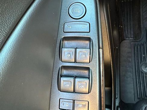 Used 2017 Chevrolet Tahoe LS w/ All-Season Package image 13