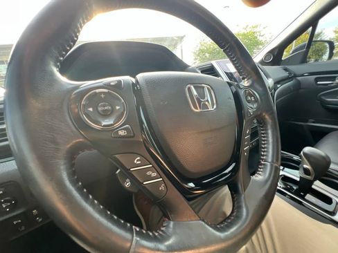 Used 2017 Honda Ridgeline Black Edition image 35