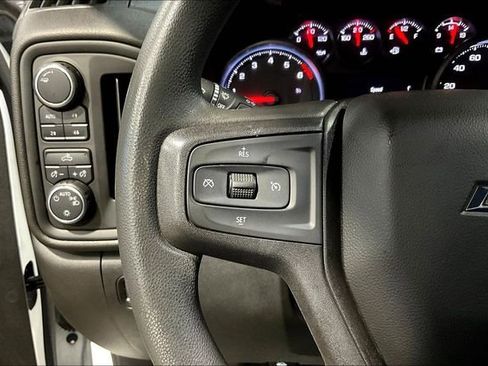 Used 2021 Chevrolet Silverado 1500 Custom Trail Boss w/ LPO, Dark Essentials Package AWD/4WD image 11