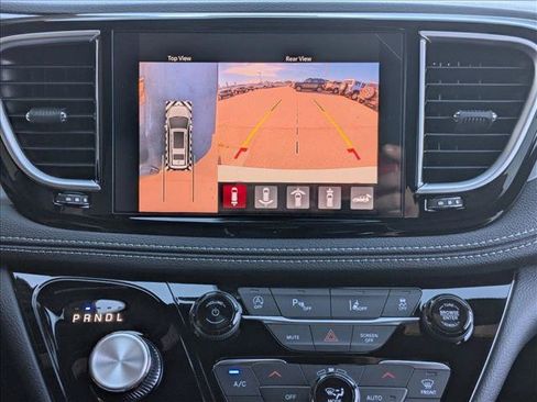 New 2026 Chrysler Pacifica Limited w/ Uconnect Theater Family Group FWD image 13