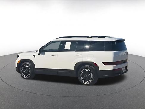 Used 2025 Hyundai Santa Fe SEL image 16