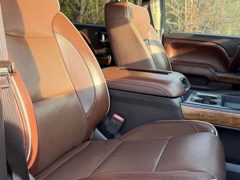 Used 2016 Chevrolet Silverado 2500 High Country w/ Duramax Plus Package image 30