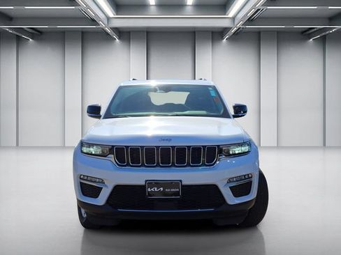 Used 2023 Jeep Grand Cherokee Limited AWD/4WD image 2